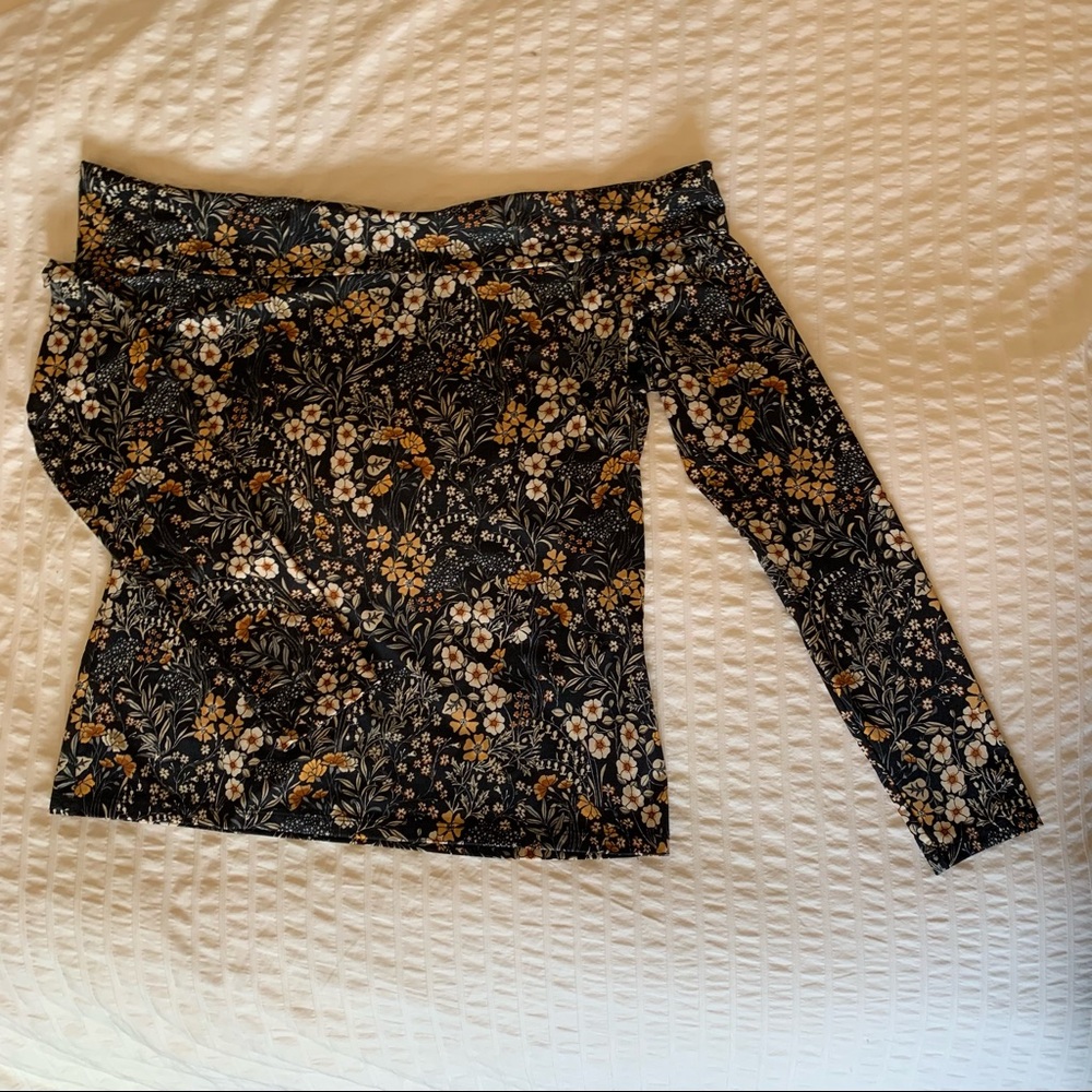 H&M floral off-shoulder top